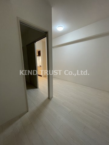 セレーノ南森町の居間・リビング|居間です