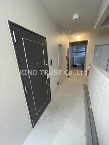 セレーノ南森町のロビー|落ち着いたロビーです