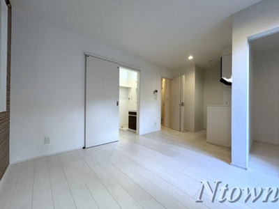 【居間・リビング】 | GRANDTIC浄心 | こちらの居間で趣味の時間をお楽しみください