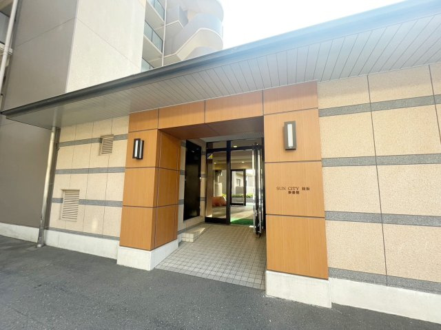サンシティ桂坂参番館のエントランス
