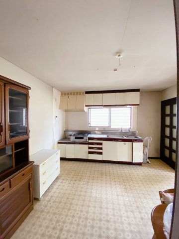 半田市乙川殿町のキッチン|建物①