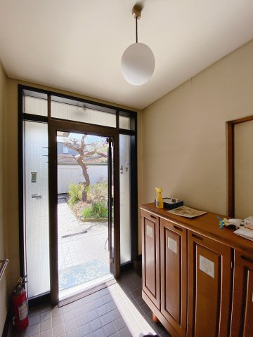 半田市乙川殿町の玄関|建物①