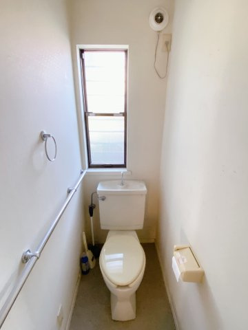 半田市乙川殿町のトイレ