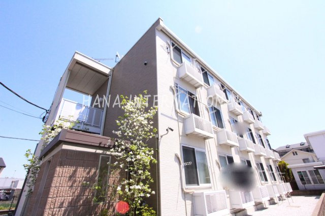 レオパレスウッドタウンの外観