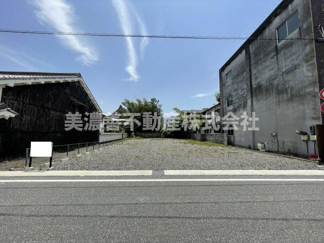 ６１２１０　不破郡垂井町土地の外観