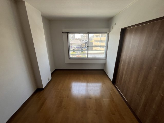 水畑マンションの洋室