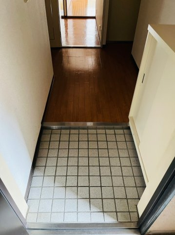 仲介手数料０円！！丸の内FORTの玄関