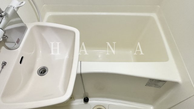 レオパレスCLOVERの浴室