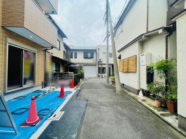 西院太田町の前面道路含む現地写真