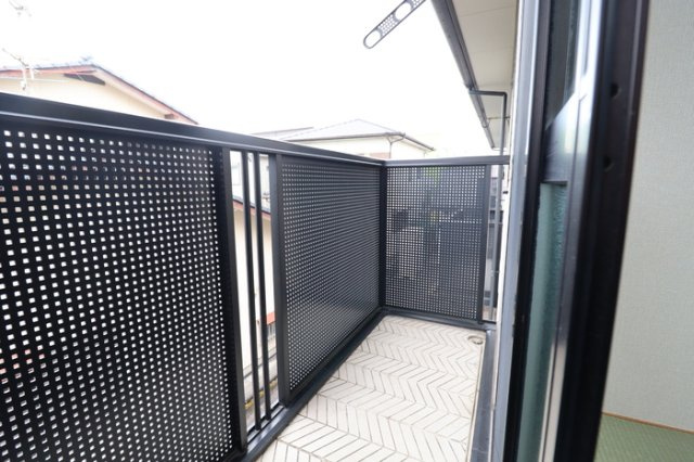 熊本市南区上ノ郷２丁目のアパートのバルコニー