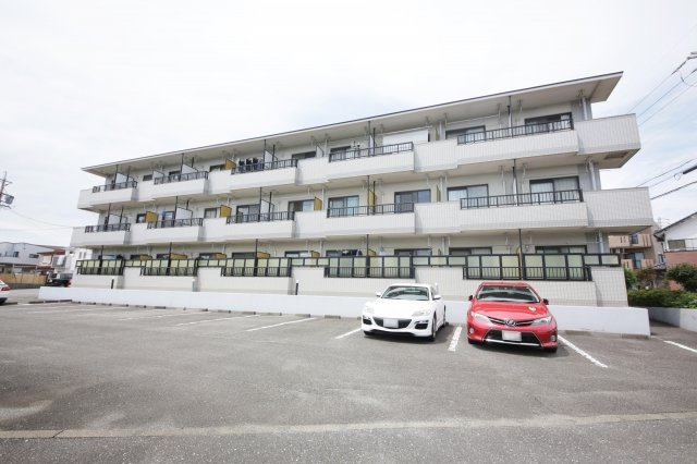 クマノハイツの駐車場