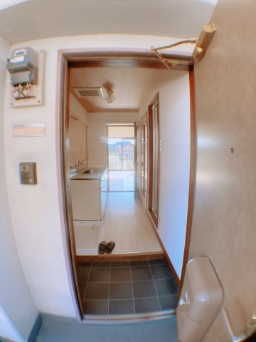 クマノハイツの玄関