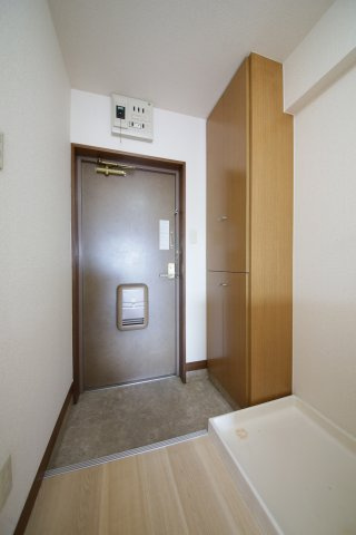 クマノハイツの玄関