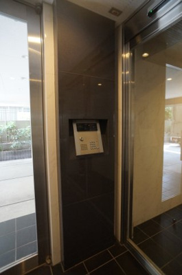 【エントランス】 | グランパーク東京EAST