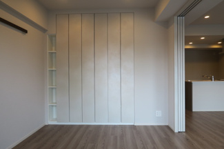 【収納】 | ルフォンプログレ上野マークス | クローゼット閉。
高級賃貸マンション。
上野の賃貸物件。
「ルフォンプログレ上野マークス」のことなら(株)メイワ・エステートへ