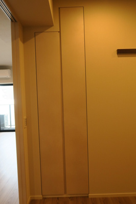 【収納】 | ルフォンプログレ上野マークス | クロゼット。
高級賃貸マンション。
上野の賃貸物件。
「ルフォンプログレ上野マークス」のことなら(株)メイワ・エステートへ