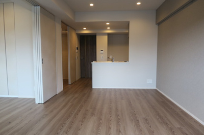 【居間・リビング】 | ルフォンプログレ上野マークス | 憧れのカウンターキッチン。
高級賃貸マンション。
上野の賃貸物件。
「ルフォンプログレ上野マークス」のことなら(株)メイワ・エステートへ