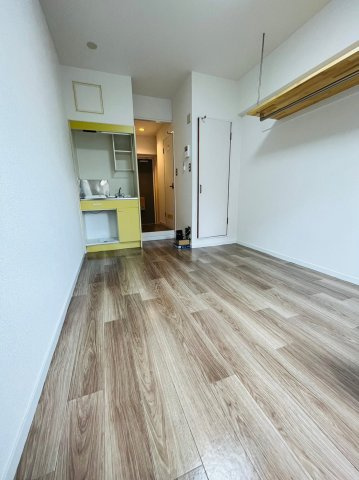 仲介手数料０円！！Vita六番町の居間・リビング