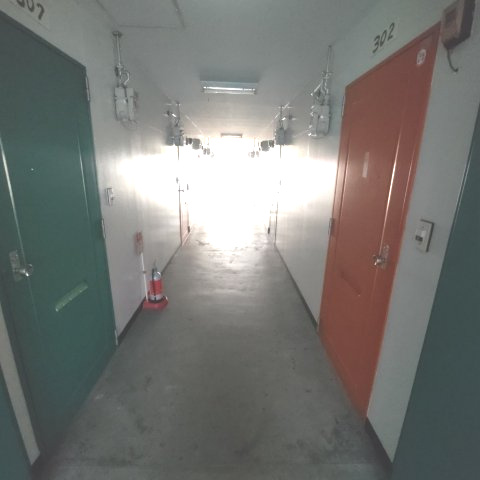 ＴＫビルのエントランス