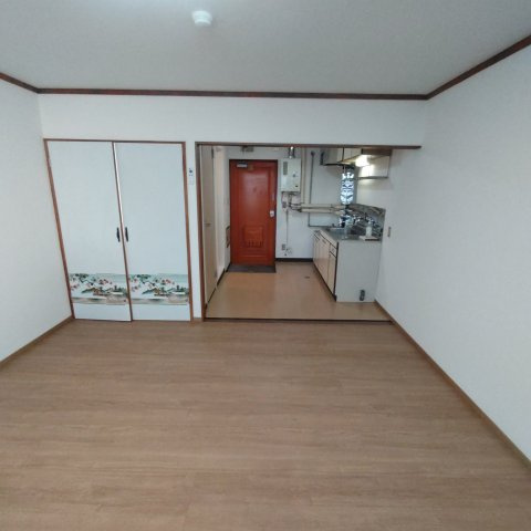 ＴＫビルの洋室