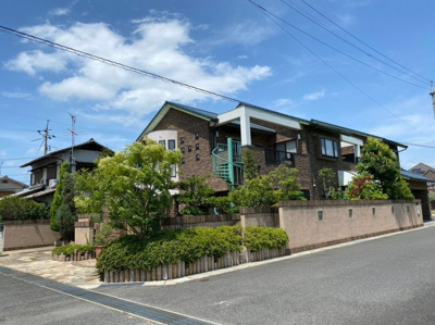 【前面道路含む現地写真】 | ◇南区浦安本町◇高級住宅◇ | 家の前に駐車場あり。車庫、別地も駐車場としてお使いできます。