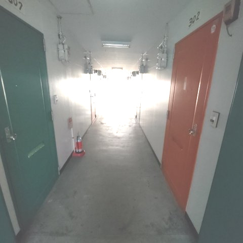 ＴＫビルのエントランス