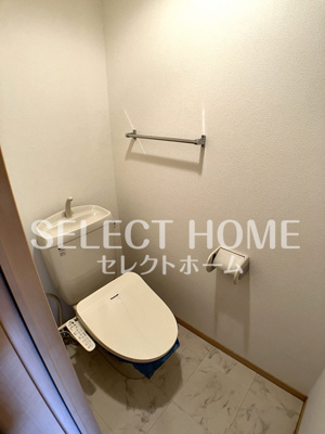 【トイレ】 | オワゾーモンターニュ | シンプルで使いやすいトイレです
