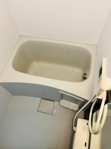 仲介手数料０円！！F.F.プレミアの浴室