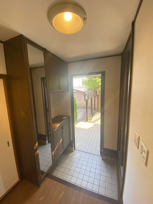 【玄関】 | 上野東1丁目貸家