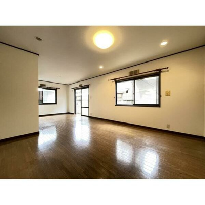 【居間・リビング】 | 上野東1丁目貸家