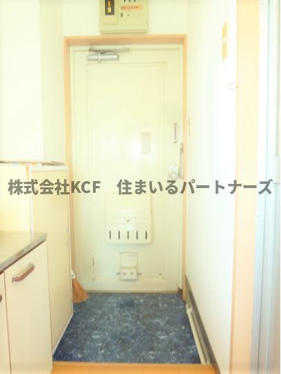 里村ビルの玄関|ゆったりとした玄関です