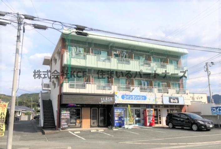 里村ビルの外観|おしゃれな外観です