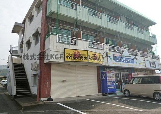 里村ビルのエントランス|落ち着いたエントランスです