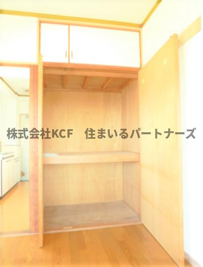 里村ビルの収納|便利な収納スペースです