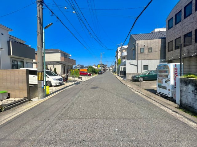 名東区香南二丁目土地の前面道路含む現地写真