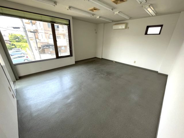 小松貸店舗の内装|2階