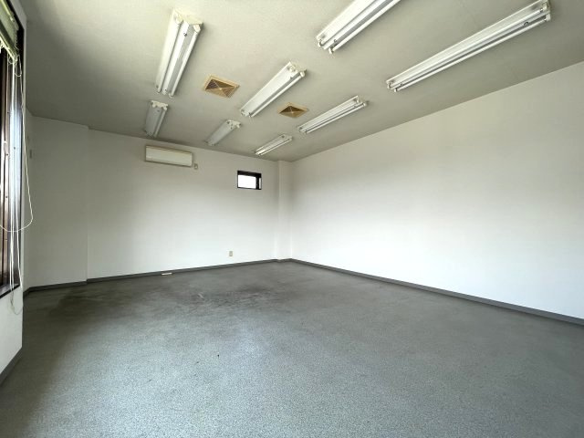 小松貸店舗の内装|2階