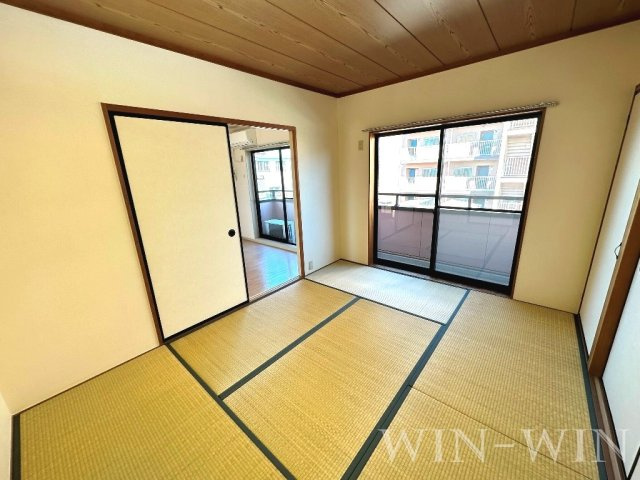 エスポワールフジ Dの和室