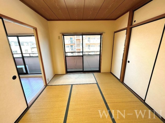 エスポワールフジ Dの和室