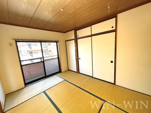 エスポワールフジ Dの和室