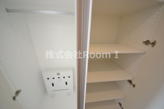 【収納】 | ルネフラッツ谷町四丁目 | こまごまとしたものを収納できそうですね