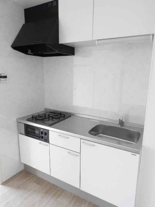 トリヴァン加守田のキッチン|コンパクトなキッチンで掃除もラクラク