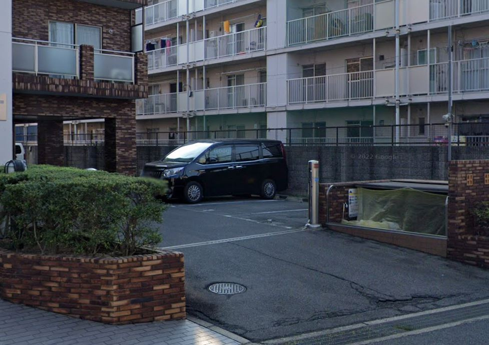 レジデンス岸和田の駐車場|駐車場完備です