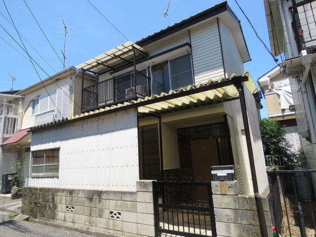 佐藤貸家の外観