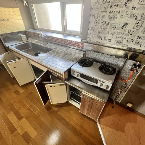 室蘭市日の出町３丁目17-4戸建のキッチン