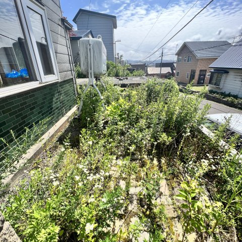 室蘭市日の出町３丁目17-4戸建の庭