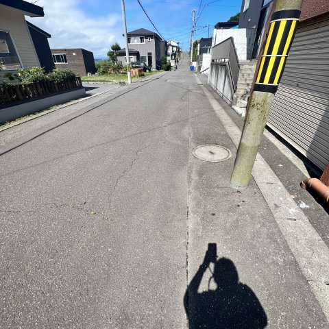 室蘭市日の出町３丁目17-4戸建の駐車場