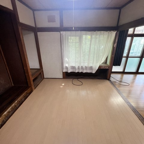 室蘭市日の出町３丁目17-4戸建の洋室