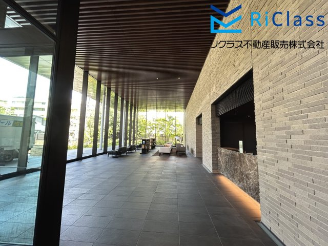 ジオ神戸中山手通のエントランス|毎日通るエントランスはこのようになっています