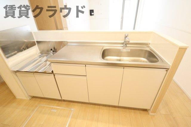 メゾン　ポプルスのキッチン|コンパクトなキッチンで掃除もラクラク